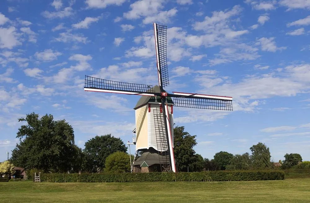 Baexem: Baexem, standerdmolen de Aurora IMG RM8574 6720 2020-07-19 18.05